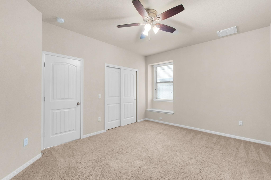 2437 Lyla Ln - Photo 10