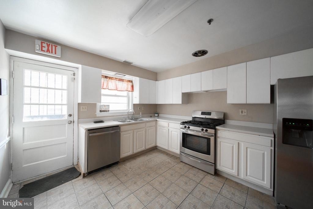 8020 Eastern Avenue Nw - Photo 14