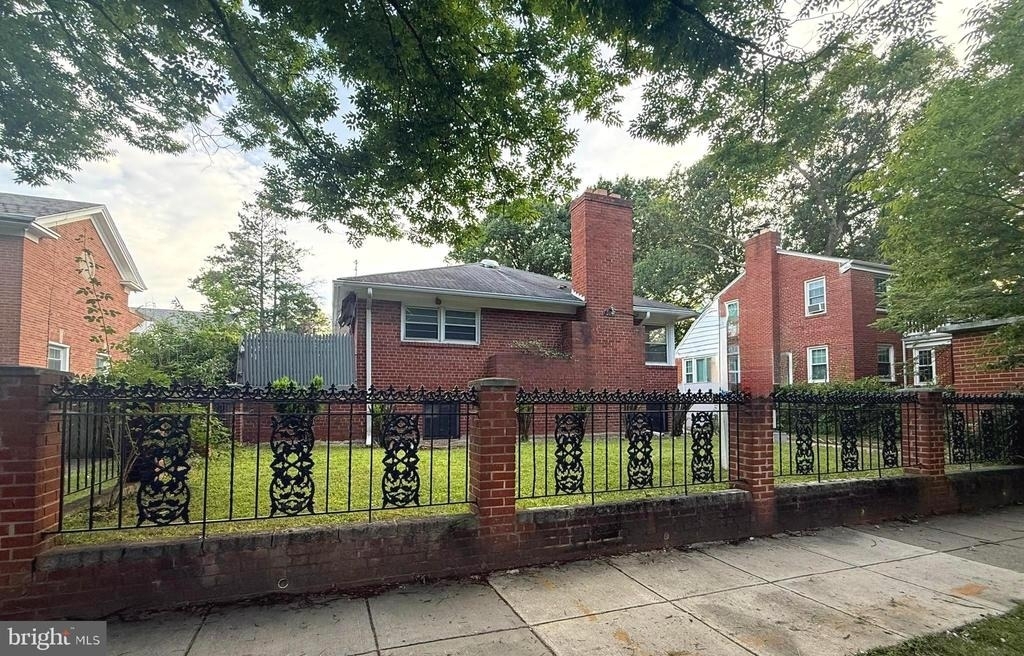 8020 Eastern Avenue Nw - Photo 1