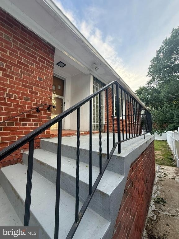 8020 Eastern Avenue Nw - Photo 3