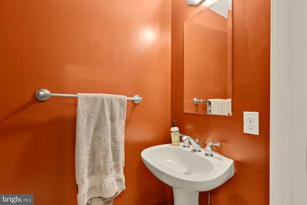 2363 Champlain Street Nw - Photo 18