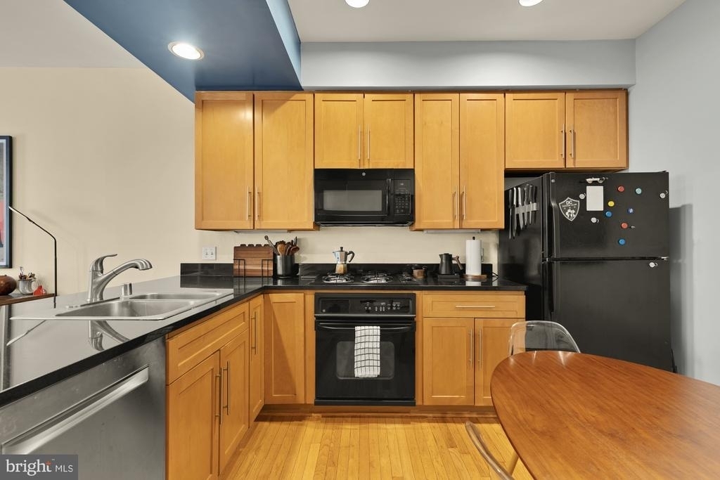 2363 Champlain Street Nw - Photo 11