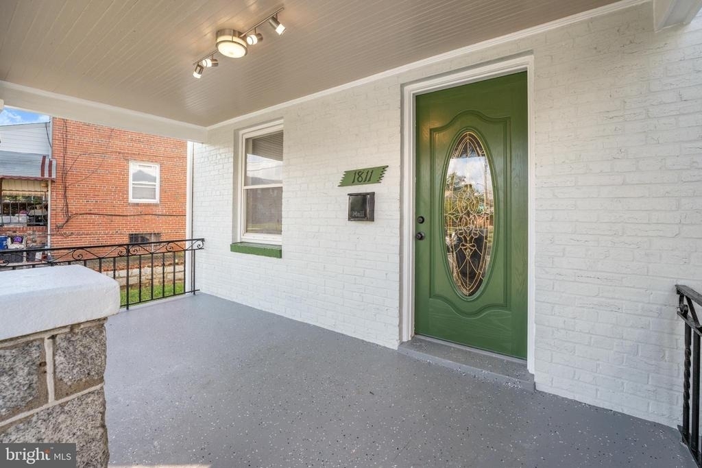 1811 T Place Se - Photo 5