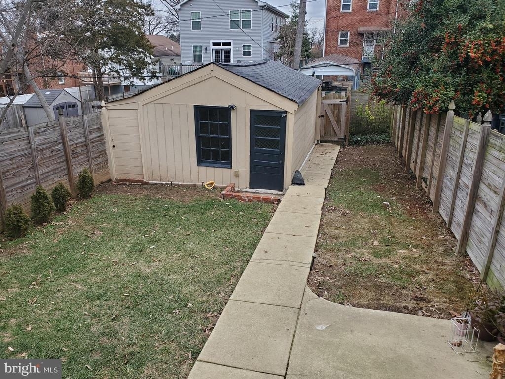 30 53rd Street Se - Photo 31