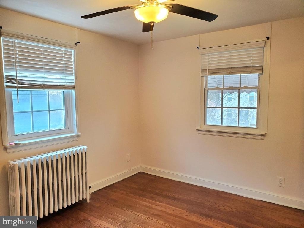 30 53rd Street Se - Photo 8