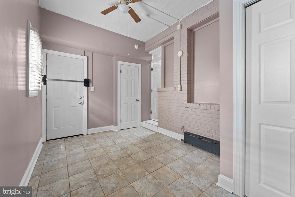 1617 F Street Ne - Photo 12