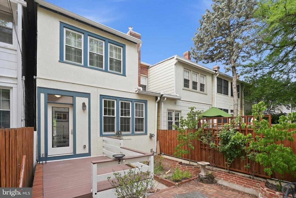 3839 Beecher Street Nw - Photo 37