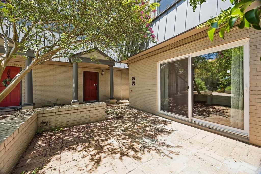 2500 Steck Ave - Photo 27