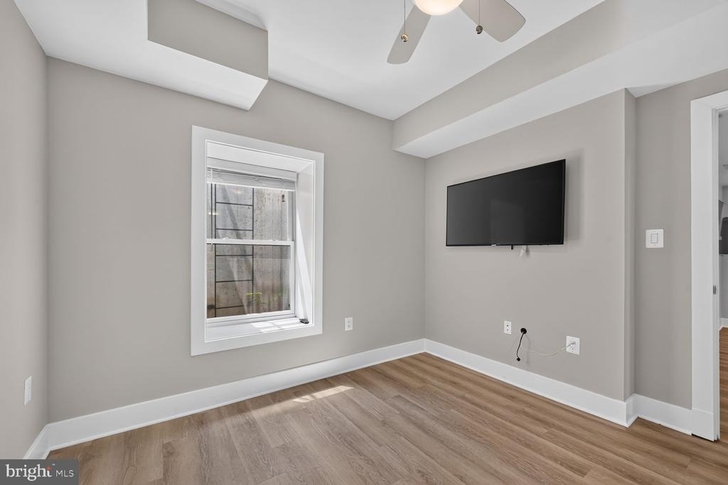 1350 Nicholson Street Nw - Photo 7