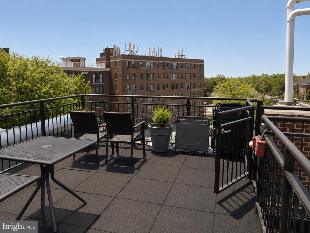 1352 Longfellow Street Nw - Photo 21