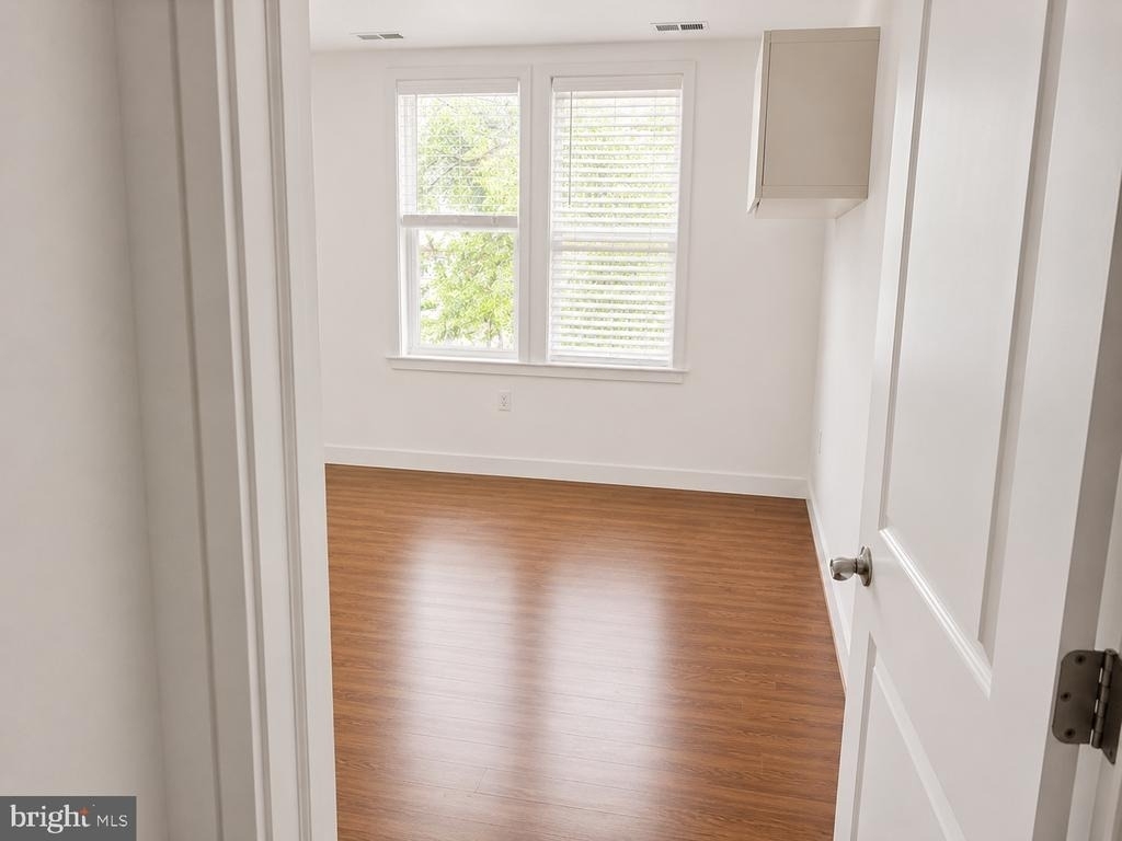1352 Longfellow Street Nw - Photo 13