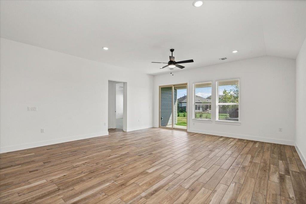 9704 Boathouse Dr - Photo 5