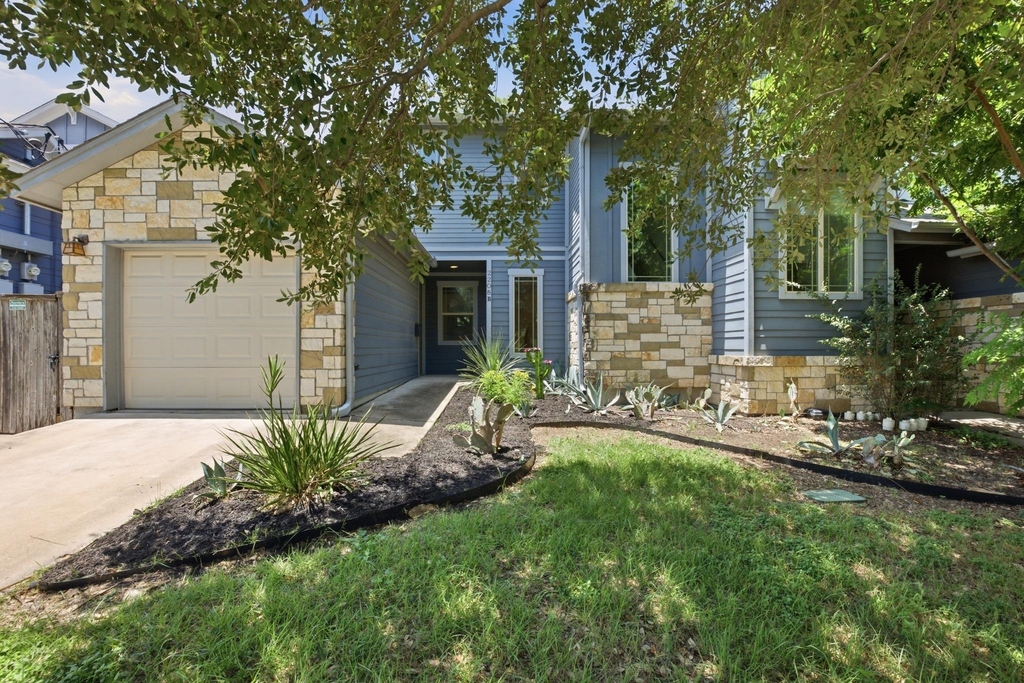 2208 Schriber St - Photo 0