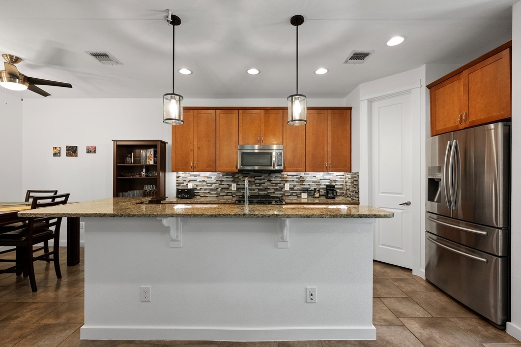 2208 Schriber St - Photo 7