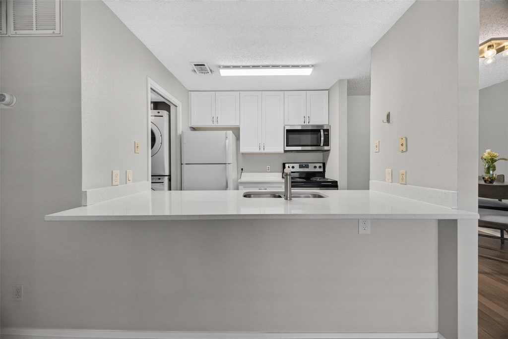 3115 Helms St - Photo 16