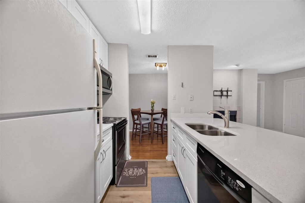 3115 Helms St - Photo 15
