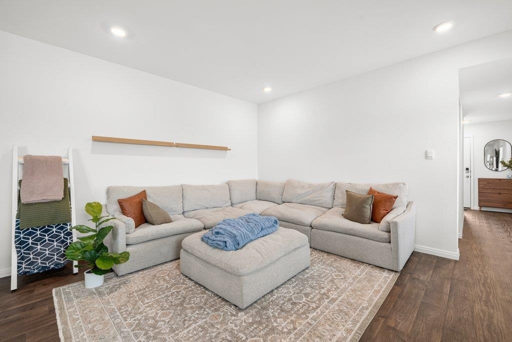 151 Galanthus Ct - Photo 2