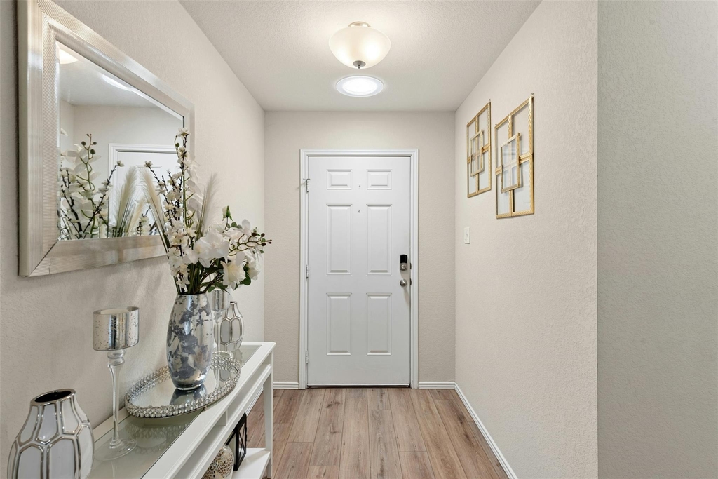 113 Reagor Dr - Photo 2