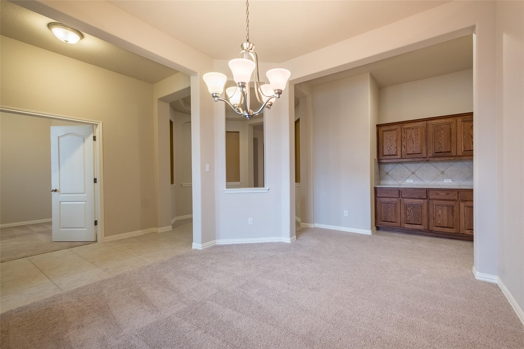165 Lady Bird Ln - Photo 5