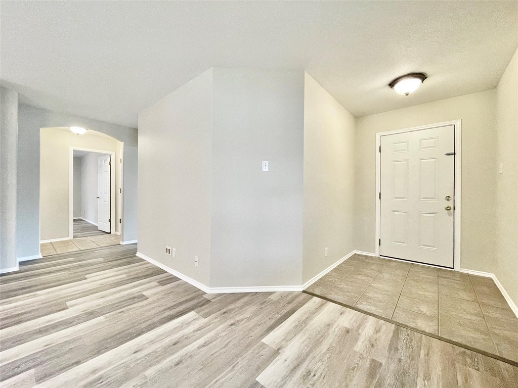 1909 Horizon Park Blvd - Photo 6
