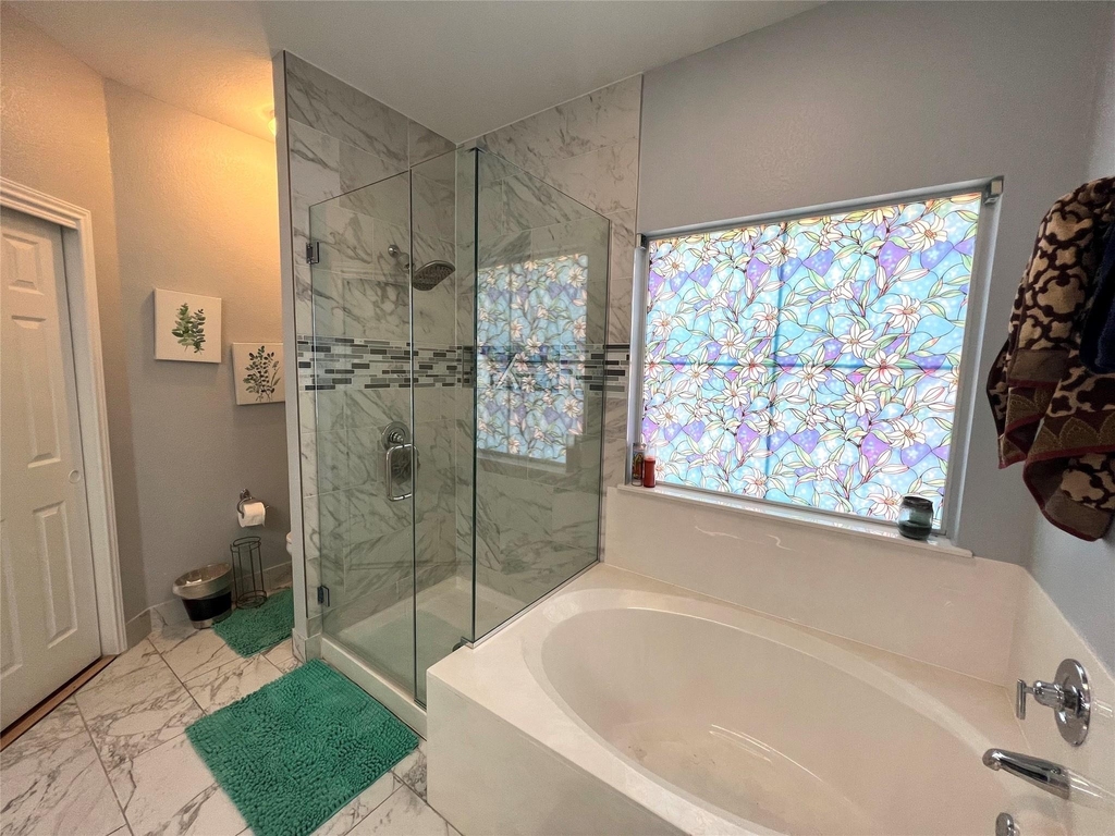 2106 Huxley Ln - Photo 16