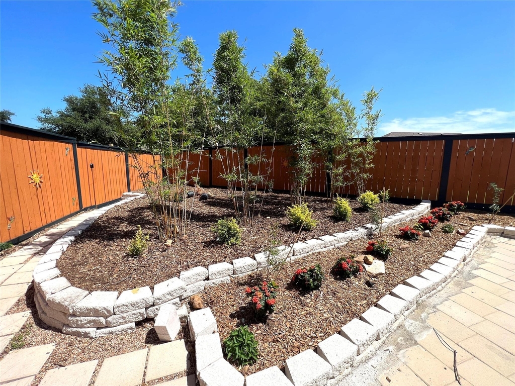 2106 Huxley Ln - Photo 31