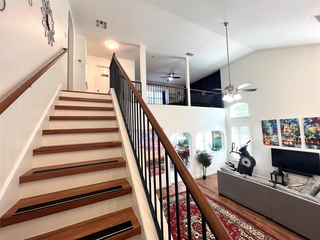 2106 Huxley Ln - Photo 19