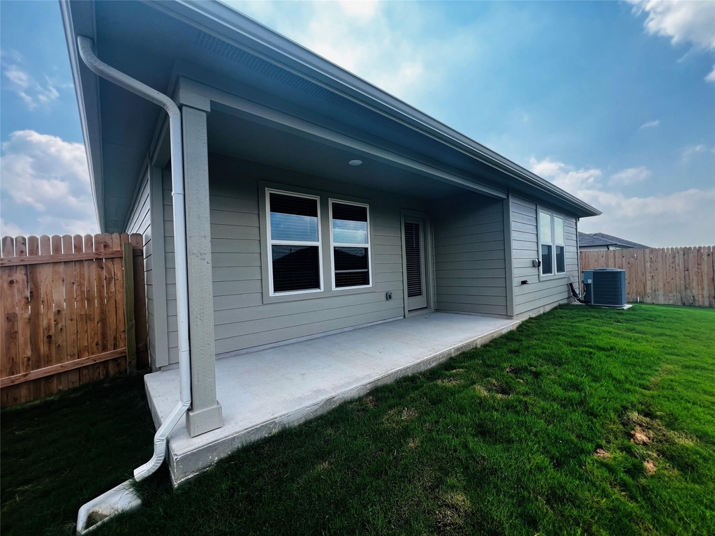 315 Darwin Pl - Photo 14