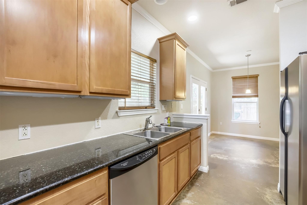 15314 Oklahoma St - Photo 3