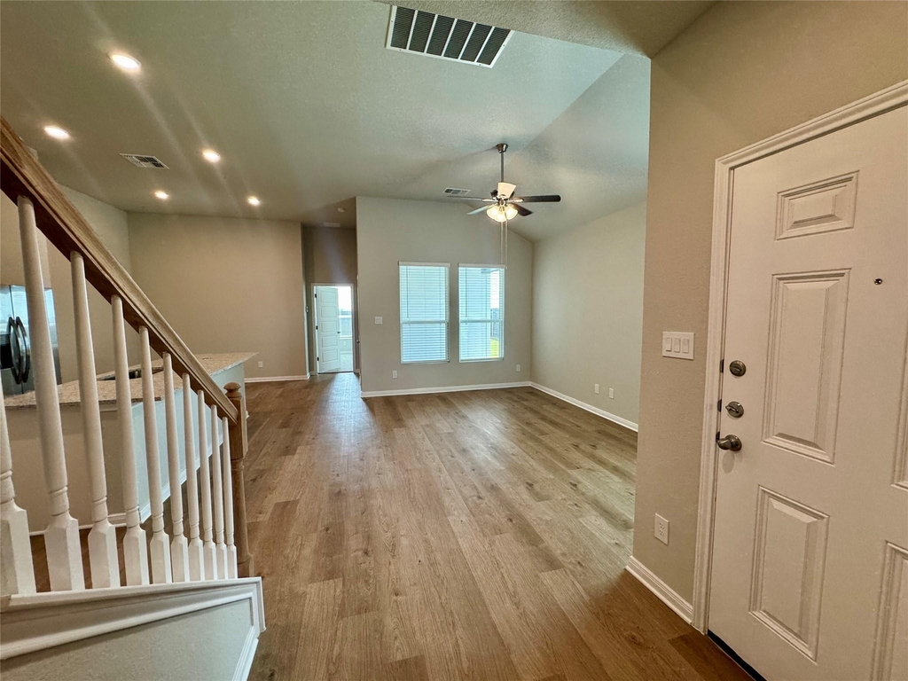 801 Staglin St - Photo 16