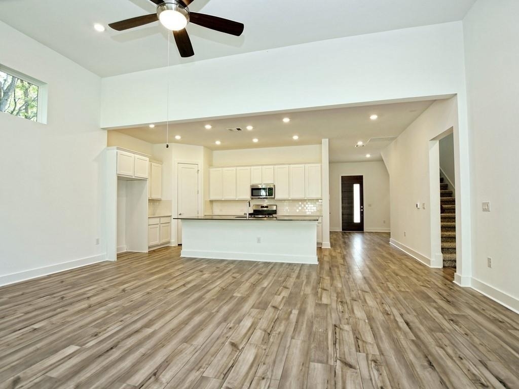 402 Zennia St - Photo 3