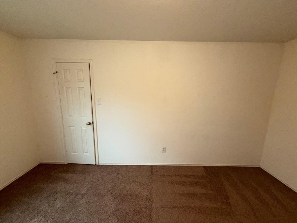 621 Dark Tree Ln - Photo 7