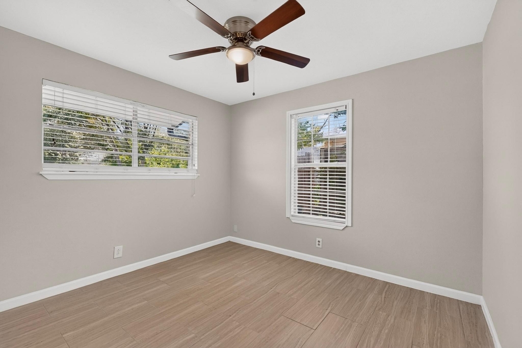 2307 Galway St - Photo 25