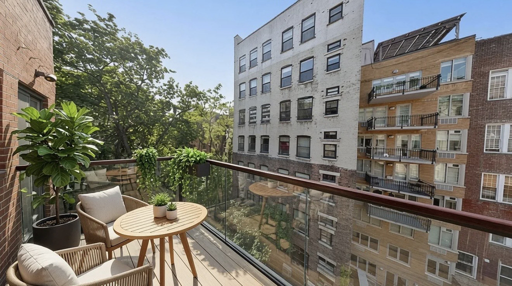 322 West 14th Street - Photo 1