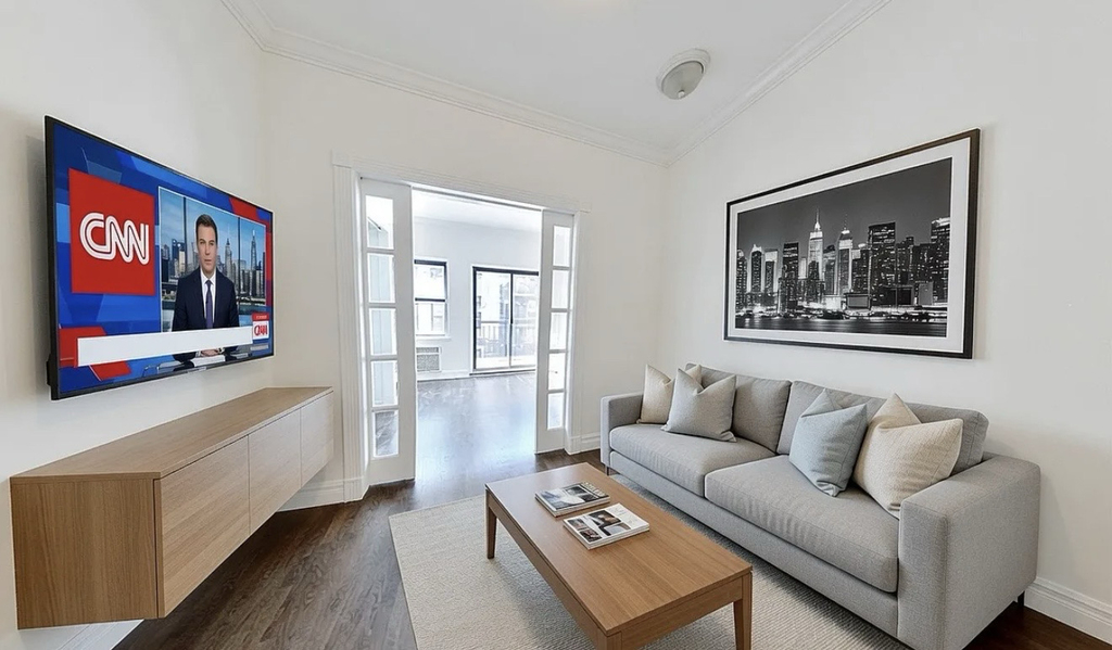 322 West 14th Street - Photo 2
