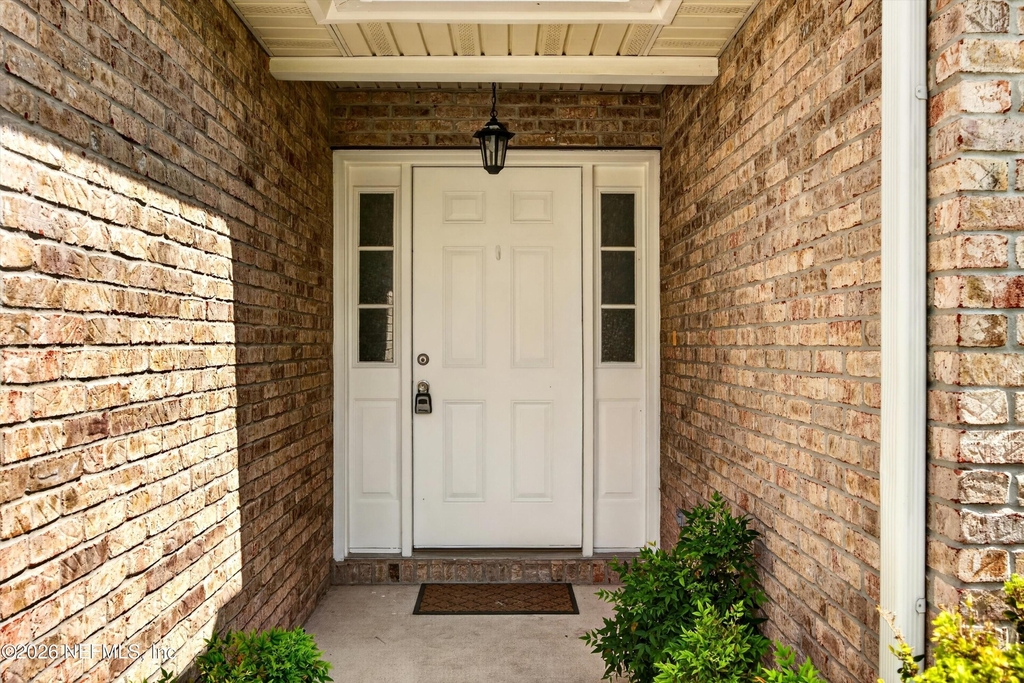 490 Hillside Drive - Photo 3