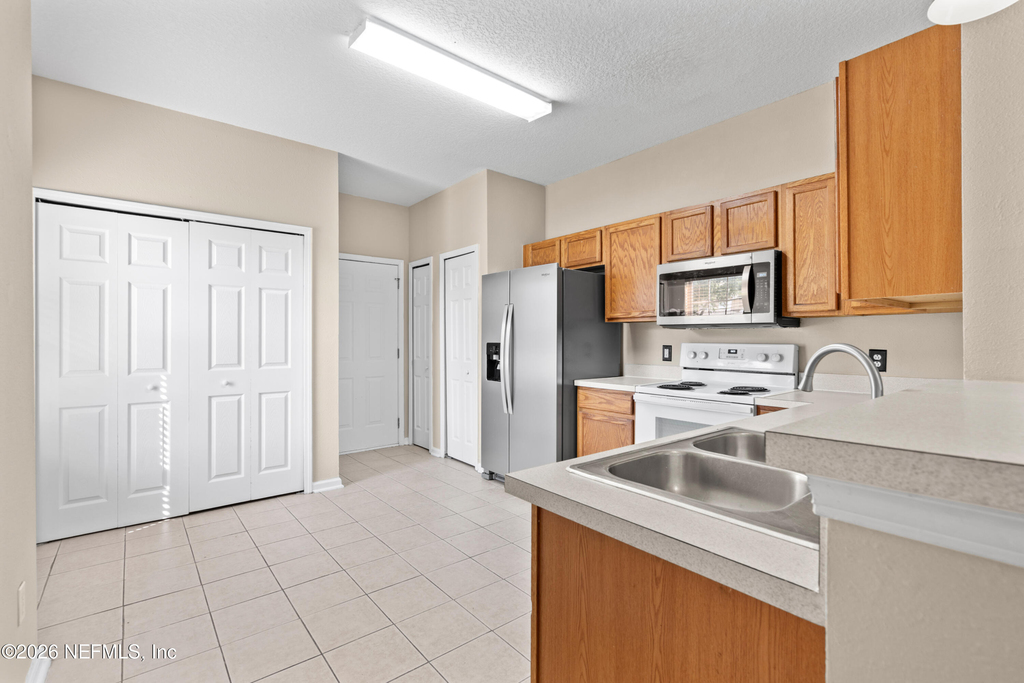 313 Scrub Jay Drive - Photo 14