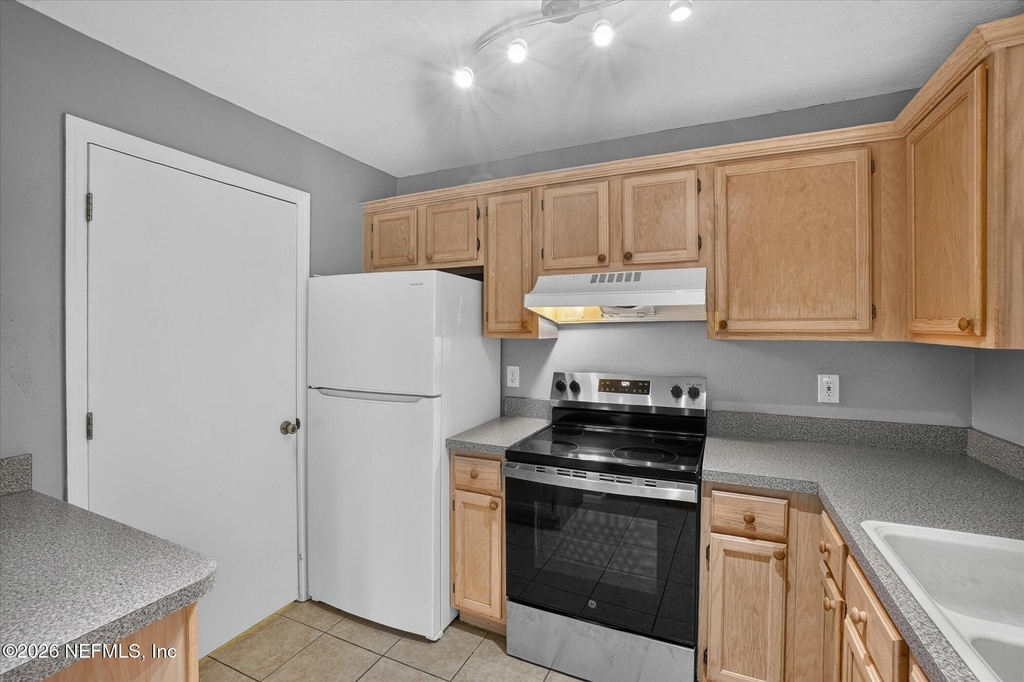 7701 Timberlin Park Boulevard - Photo 14