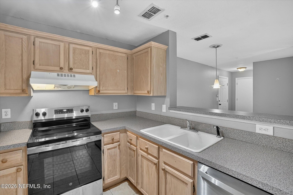 7701 Timberlin Park Boulevard - Photo 13