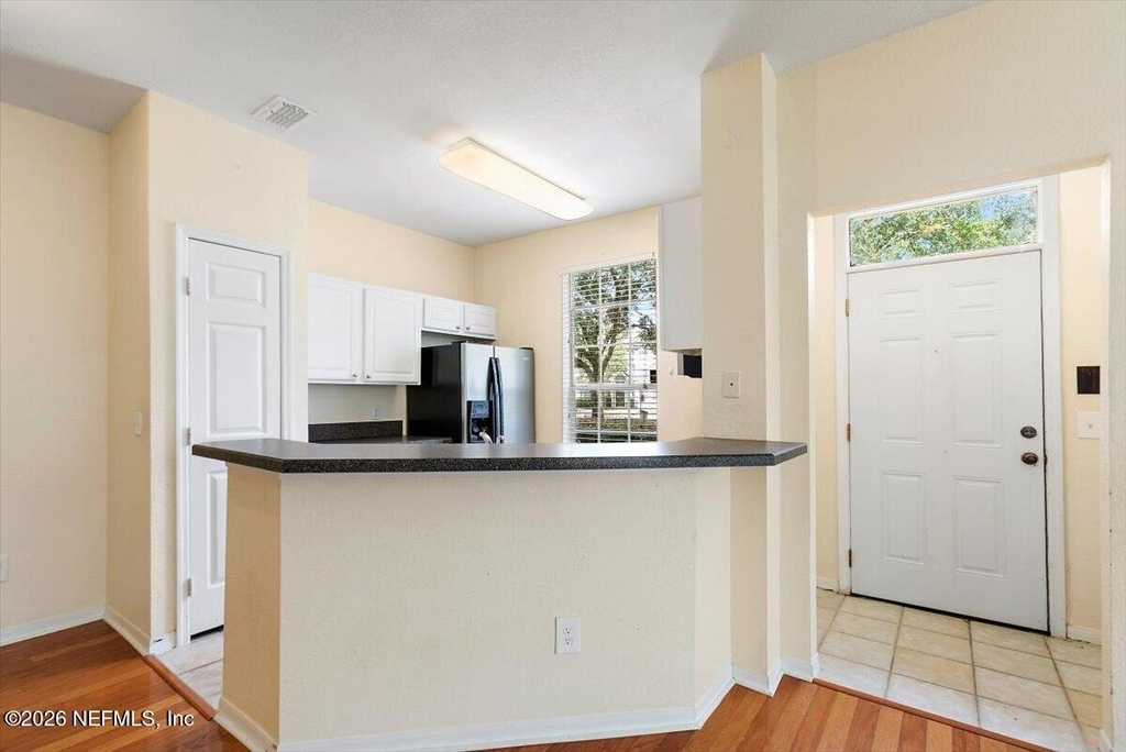 13703 Richmond Park Drive N - Photo 4