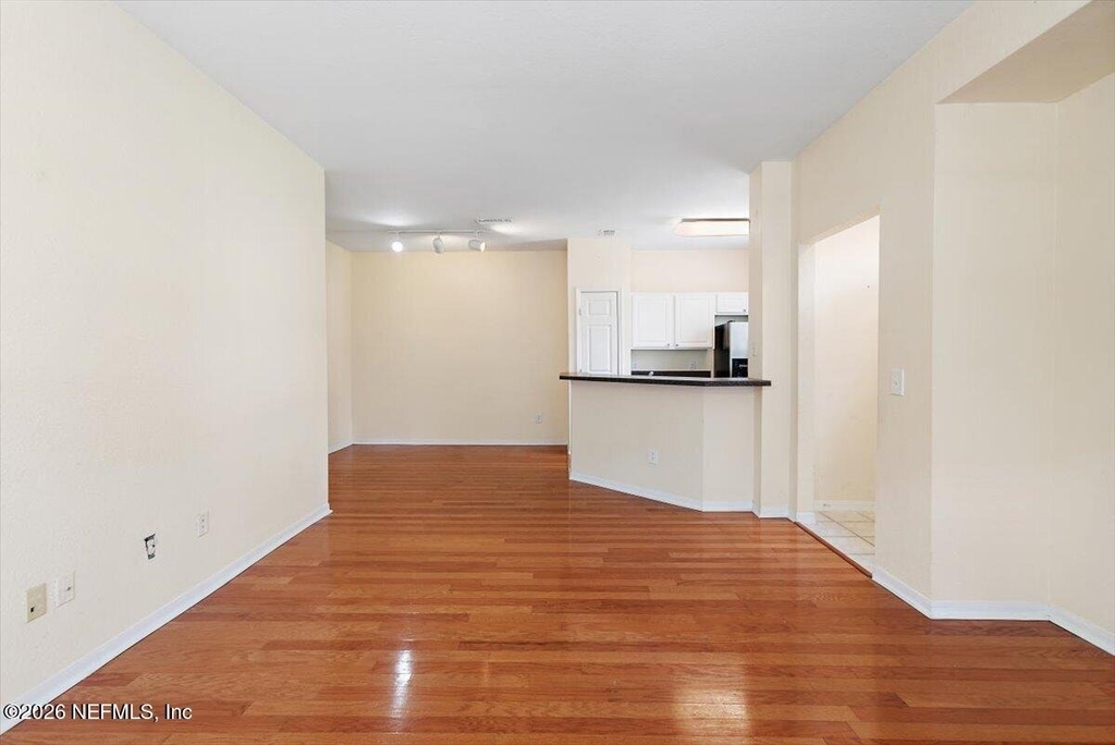 13703 Richmond Park Drive N - Photo 2
