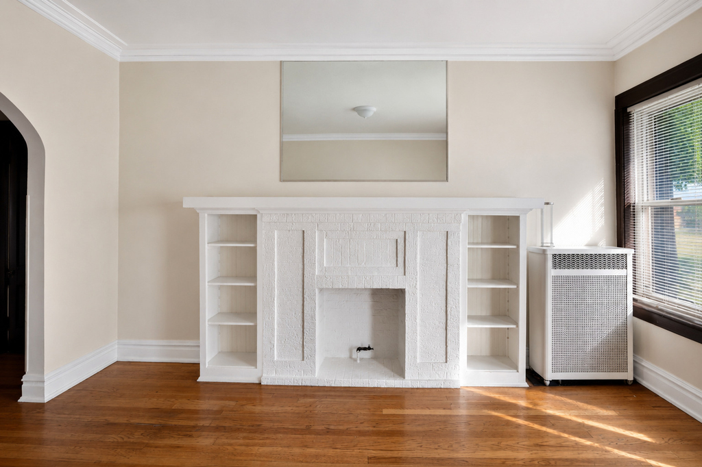 1528 E 74th Place - Photo 2