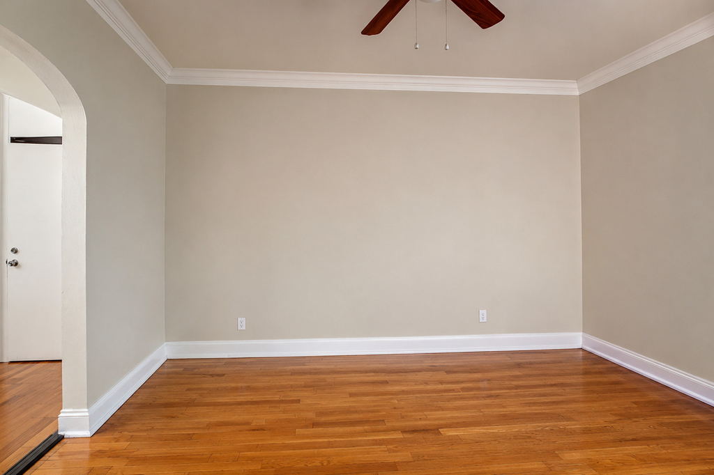 1528 E 74th Place - Photo 7