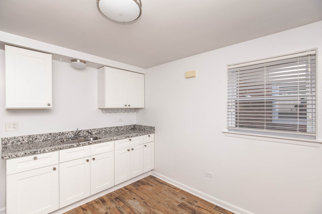 4904 N Harlem Avenue - Photo 2