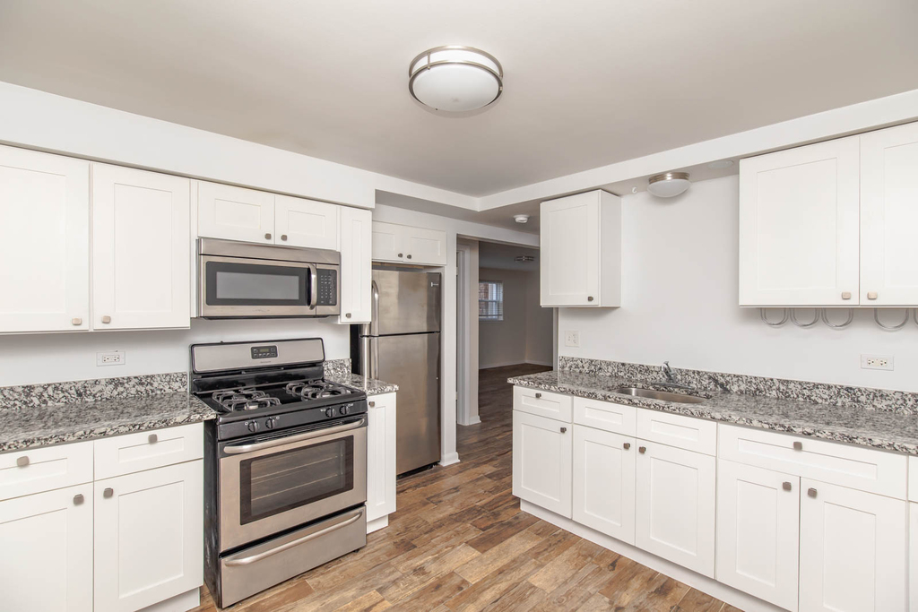 4904 N Harlem Avenue - Photo 1