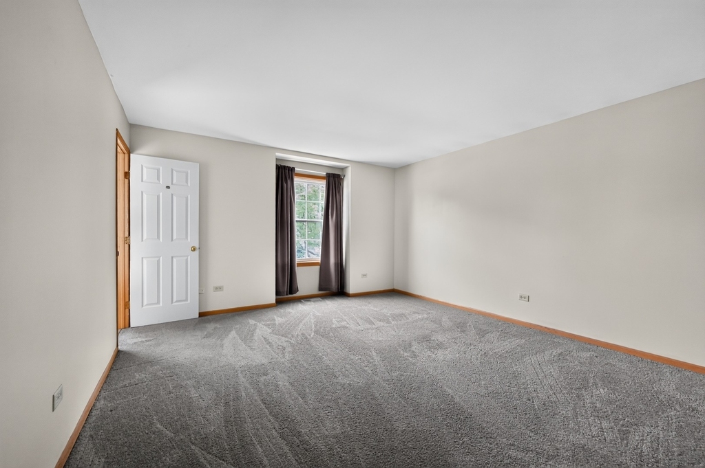 1301 Brookfield Drive - Photo 10