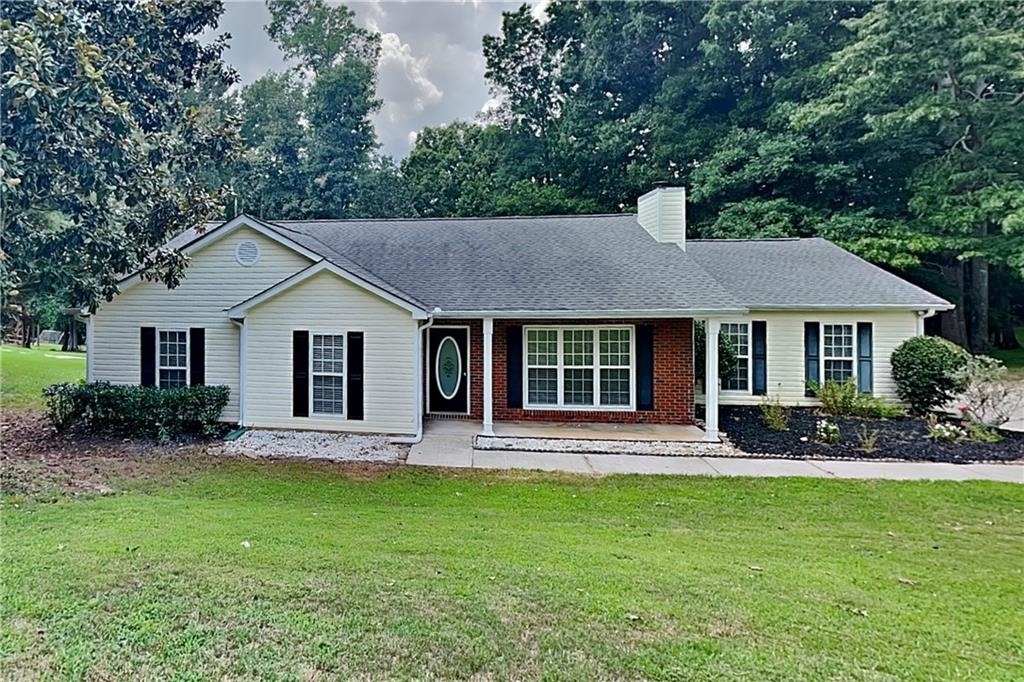 399 Charesa Lane - Photo 0