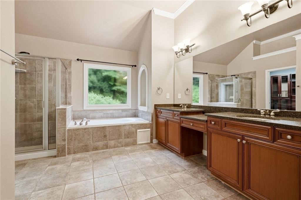 2060 Fife Ridge Court - Photo 10