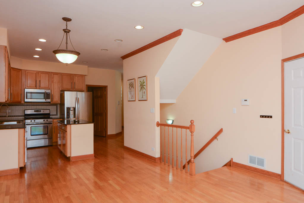 1720 W Augusta Avenue - Photo 7