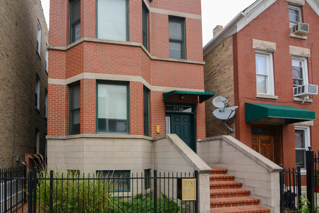 1720 W Augusta Avenue - Photo 0
